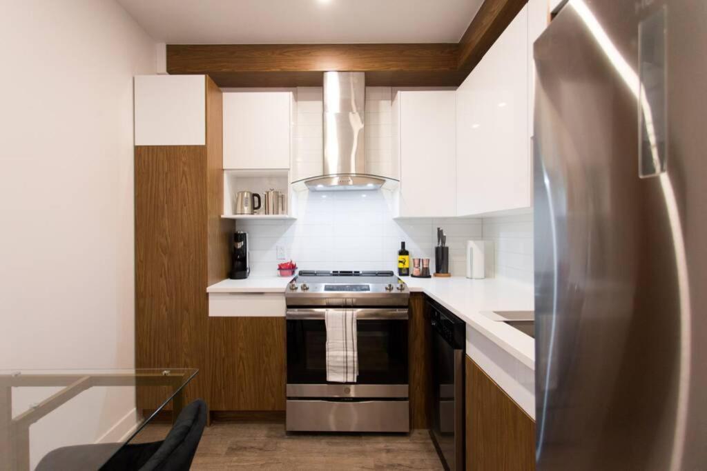 Live Like A Local In This Superb Loft By Den Stays Montréal Eksteriør billede