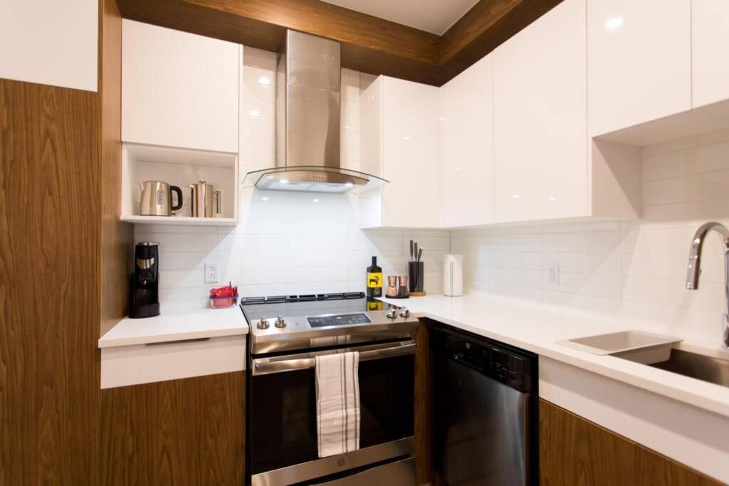 Live Like A Local In This Superb Loft By Den Stays Montréal Eksteriør billede